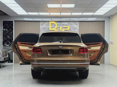 Bentley Bentayga W12 Mulliner 2017 | GCC Specs | Pristine Condition-5