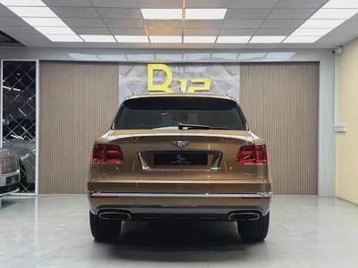 Bentley Bentayga W12 Mulliner 2017 | GCC Specs | Pristine Condition-6