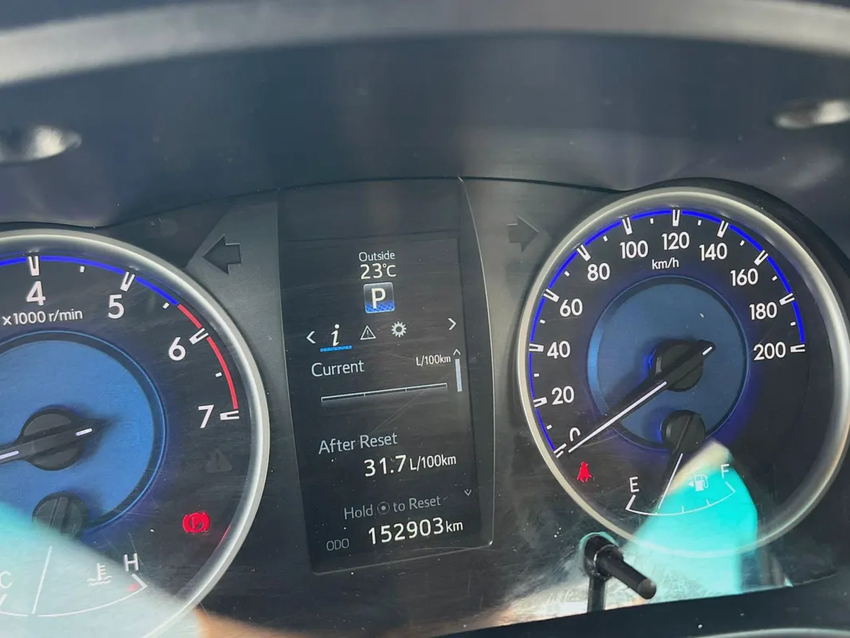 2019 | Toyota Hilux | 4X2 | Full Automatic | Ref#965-6-6