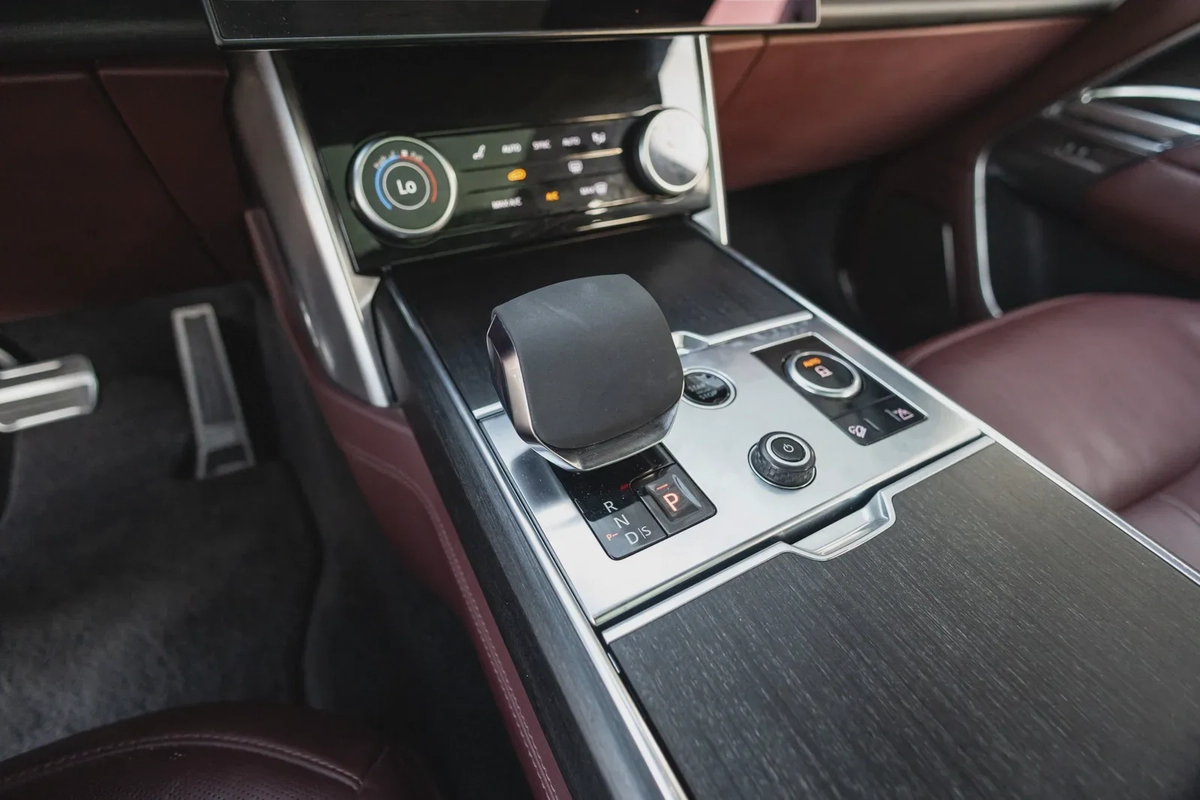 Land Rover Range Rover 2022-16-16