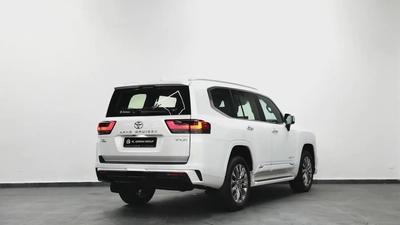 Toyota Land Cruiser VXR-4