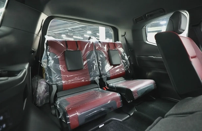 Toyota Land Cruiser VXR-16