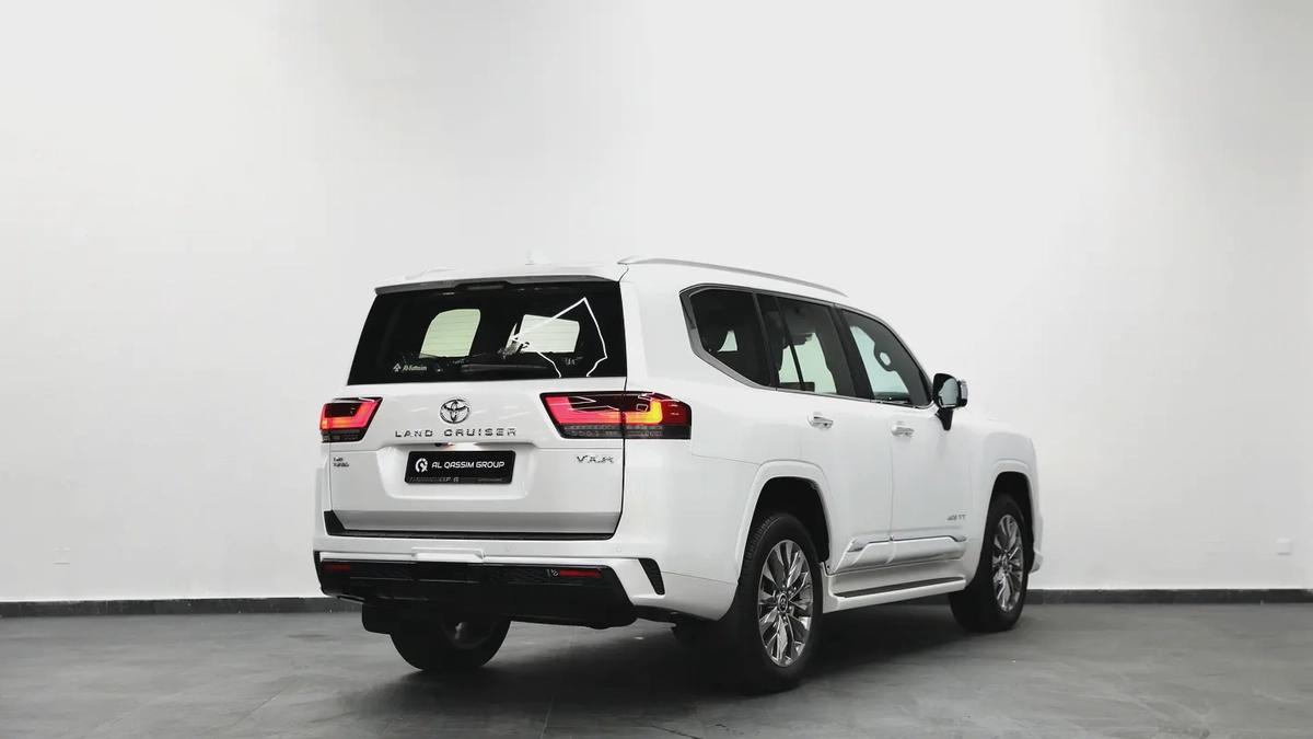 Toyota Land Cruiser VXR-4-4