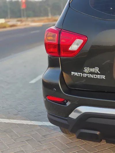 2018 Nissan Pathfinder LE GCC Specs-7