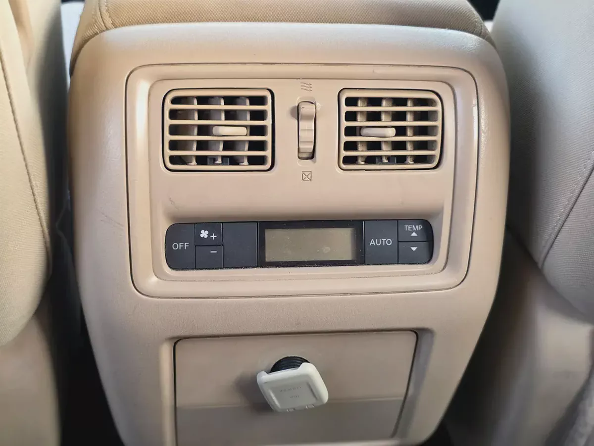 2018 Nissan Pathfinder LE GCC Specs-14-14