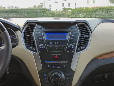 Hyundai Santa Fe 2016 GCC Mint Condition With Beige Interior Super 7 Seater Family SUV-11