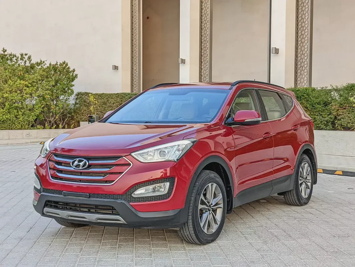 Hyundai Santa Fe 2016 GCC Mint Condition With Beige Interior Super 7 Seater Family SUV-3-3