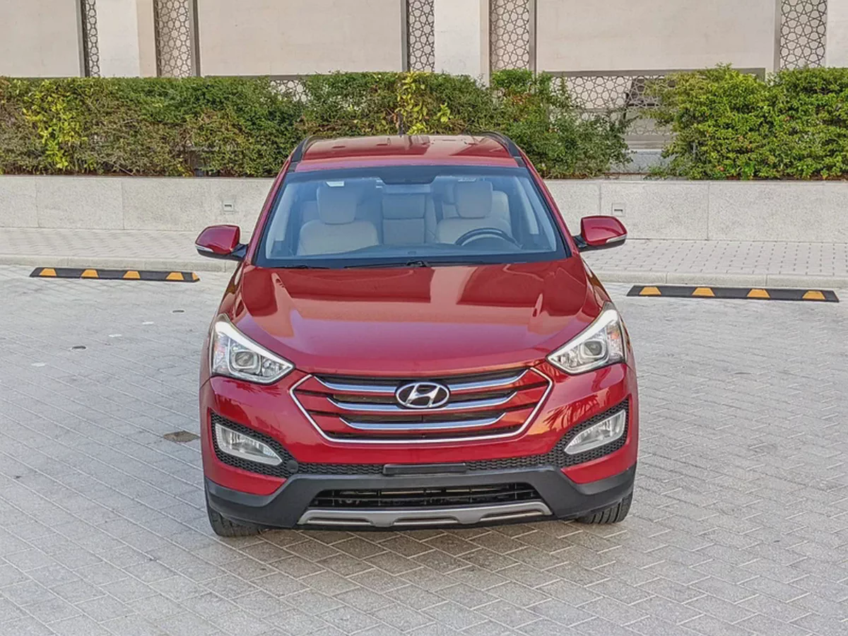 Hyundai Santa Fe 2016 GCC Mint Condition With Beige Interior Super 7 Seater Family SUV-5-5
