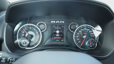 2023 Ram 1500 Bighorn eTorque 3.6L V6 GCC 0Km With 3 Years Or 100K Km Warranty-8