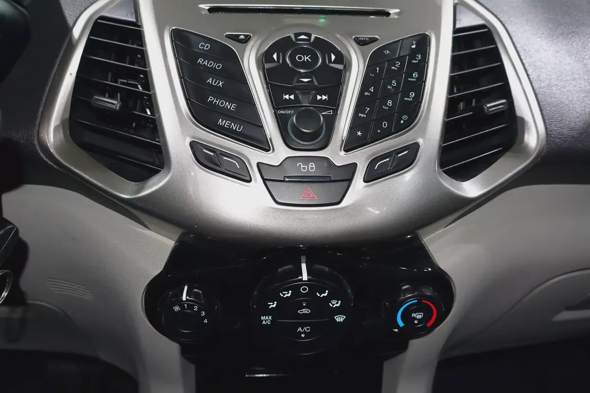 EcoSport 1.5L . GCC Specs . Excellent Condition-13-13