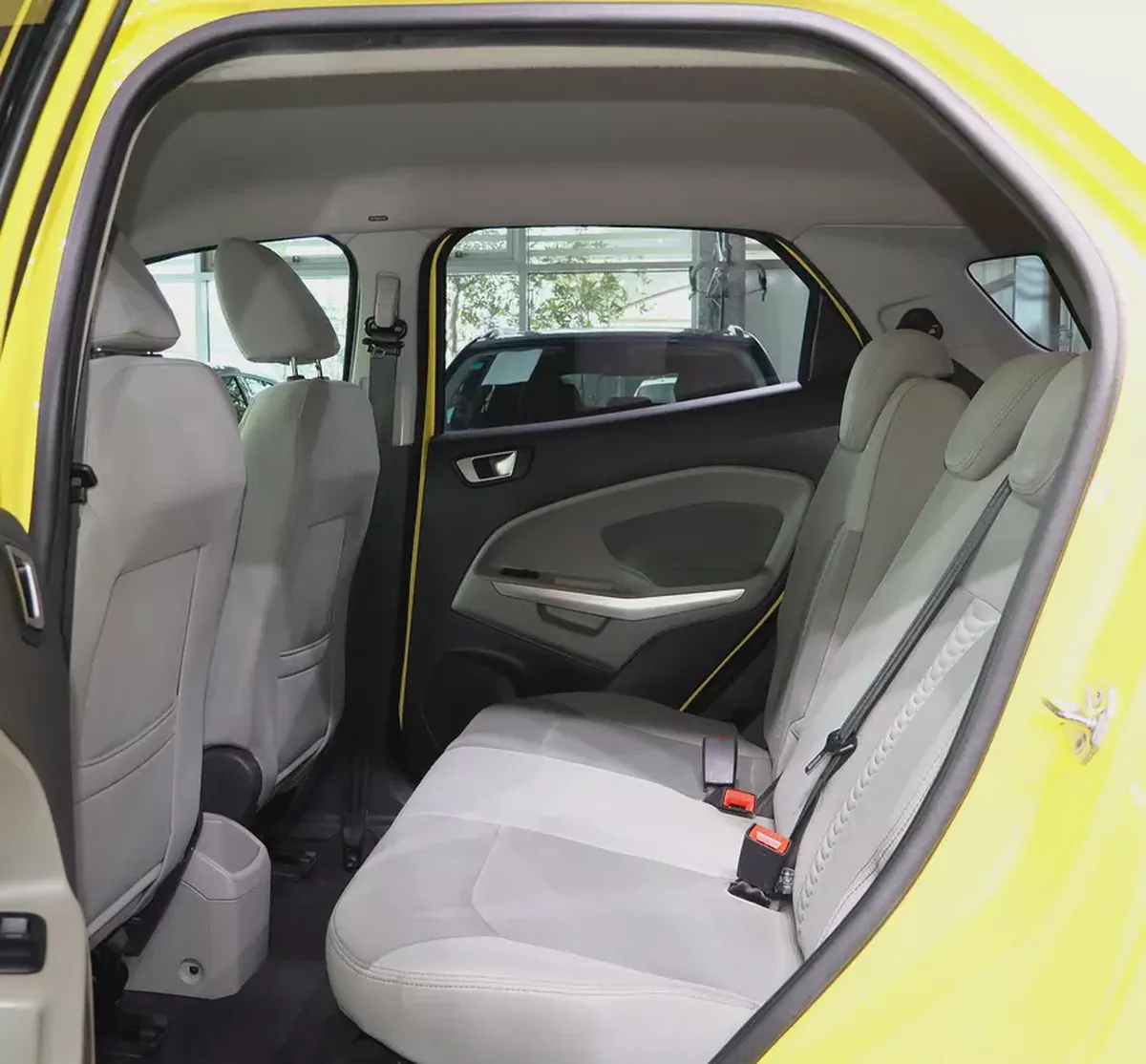EcoSport 1.5L . GCC Specs . Excellent Condition-8-8