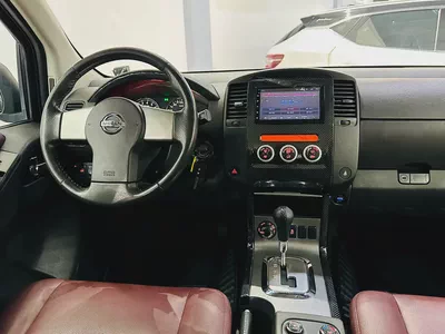 Nissan Pathfinder 2015 | GCC Specs | Well Maintained SUV-16