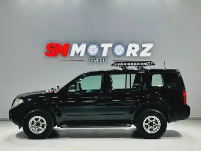 Nissan Pathfinder 2015 | GCC Specs | Well Maintained SUV-3