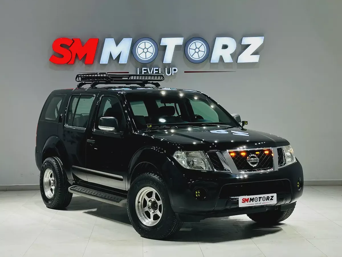 Nissan Pathfinder 2015 | GCC Specs | Well Maintained SUV