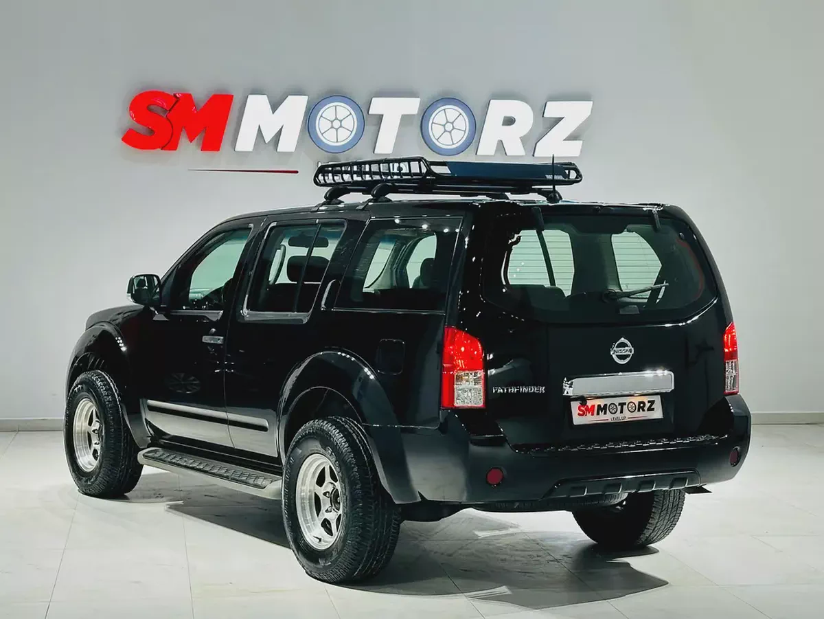 Nissan Pathfinder 2015 | GCC Specs | Well Maintained SUV-4-4