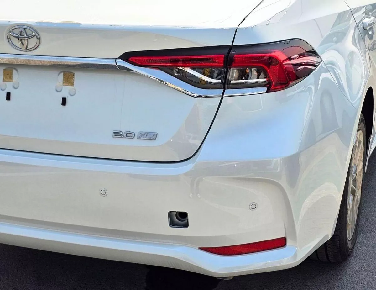 Toyota Corolla XLI TOYOTA COROLLA XLI BASIC || PETROL AT 2.0L V4 (CODE # CR2XLI) WHITE 2026-6-0