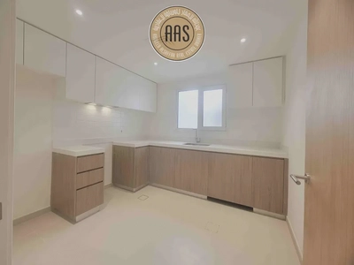 Ready to Move ☆ Luxury Appartment ☆ 1Month Free ☆ Vacant ▪︎ All Amenities-2