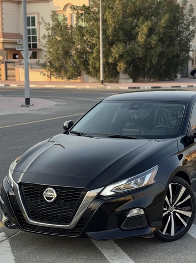 Nissan Altima SR 2022-1