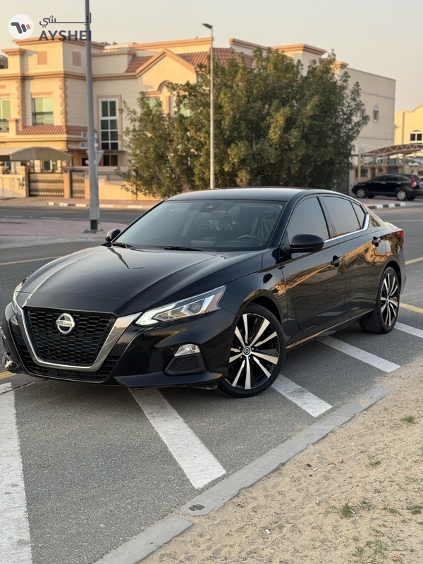 Nissan Altima SR 2022