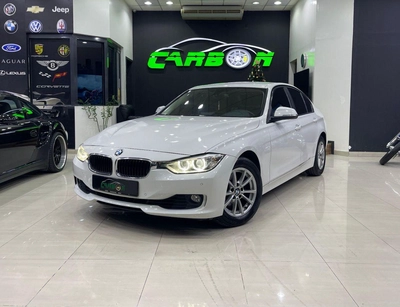 BMW 320i Exclusive 2.0L-0