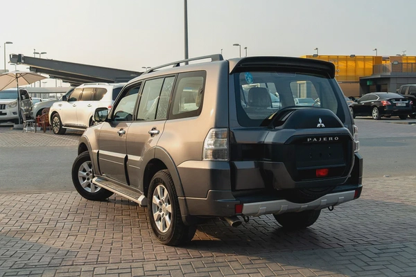 Mitsubishi Pajero 2015 GLS Full Option