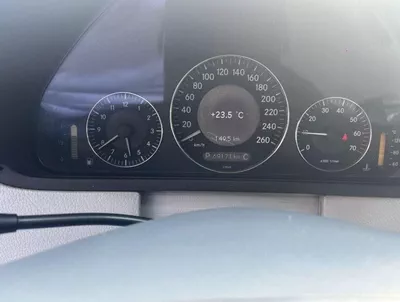 Mercedes Benz CLK320 STANDARD-7