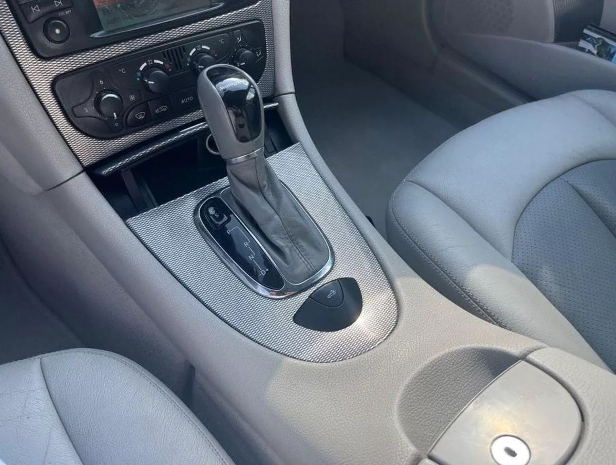 Mercedes Benz CLK320 STANDARD-24-0