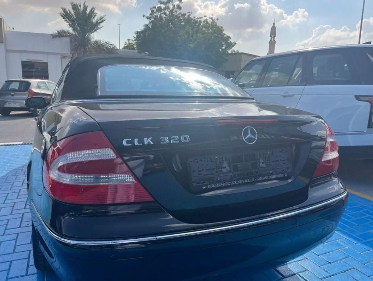 Mercedes Benz CLK320 STANDARD-4-0