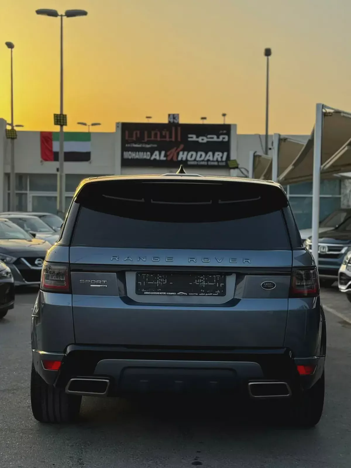 RANGE ROVER (2018) //SPORT//HSE//6 CYLINDER GCC// ORIGINAL PAINT //-4-4