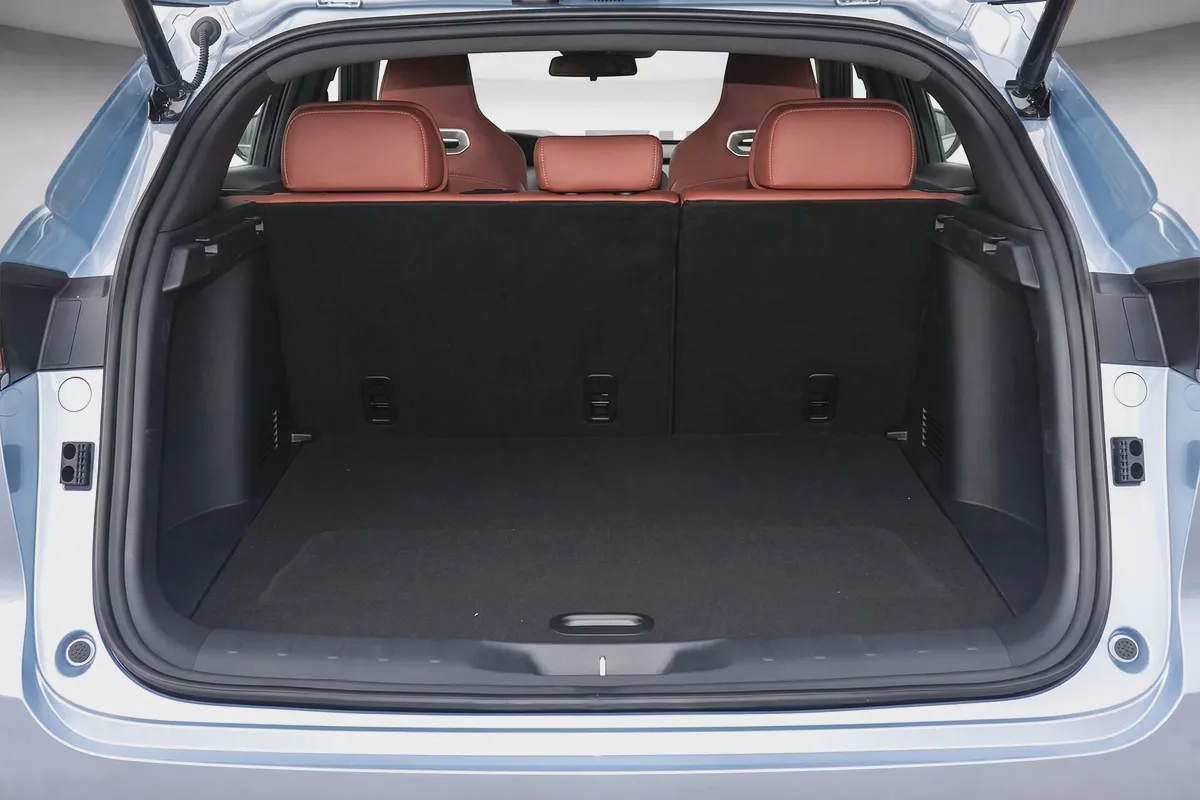 Changan UNI-K Platinum 2024 – Fully Loaded – Brand New-3-3