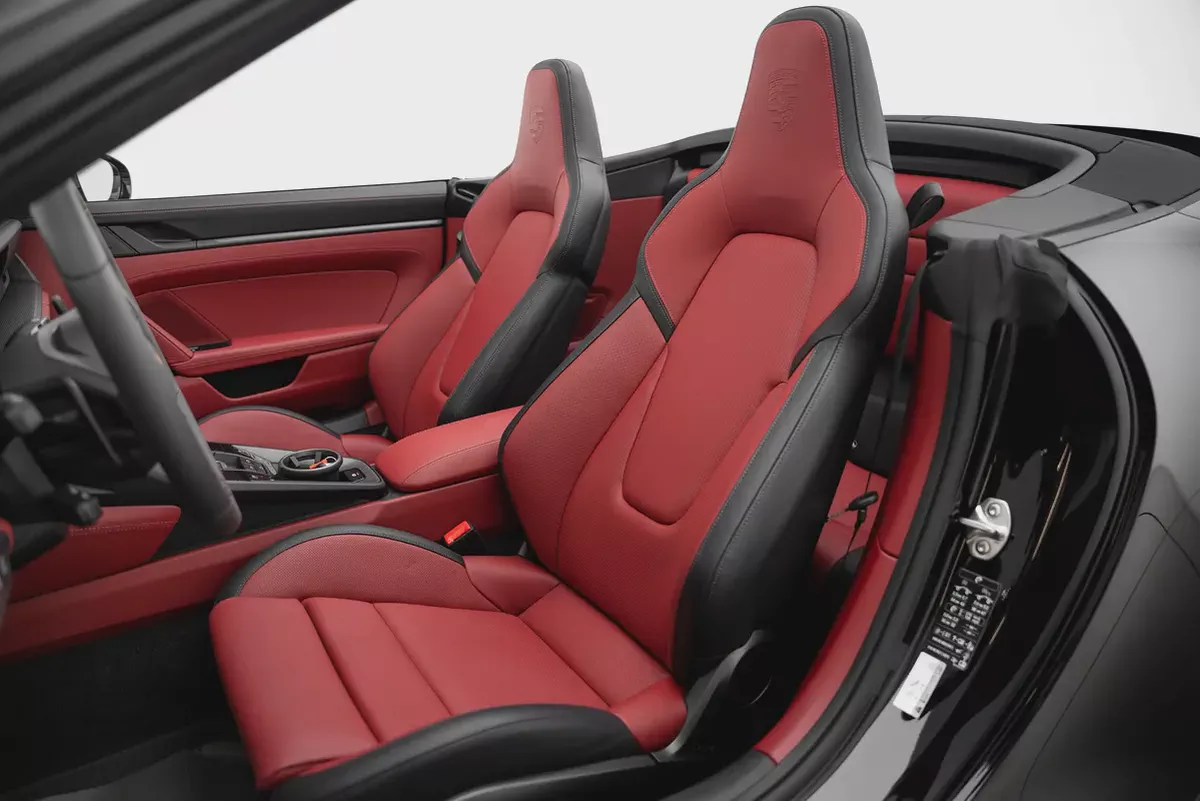 2025 PORSCHE 911 CARRERA 4 GTS WITH WARRANTY-8-8