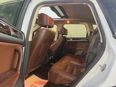 Volkswagen Touareg 2013 Highline Plus | GCC Specs | Low Mileage-8