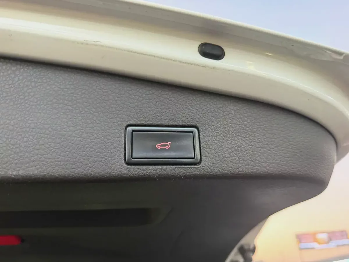 Volkswagen Touareg 2013 Highline Plus | GCC Specs | Low Mileage-11-11
