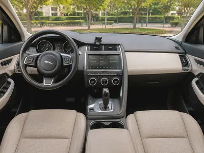 AED 715 P.M | Jaguar E-Pace Standard 2020 GCC Specs - Low Mileage-5