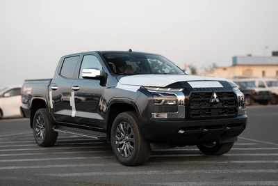Mitsubishi L200 Sportero-1