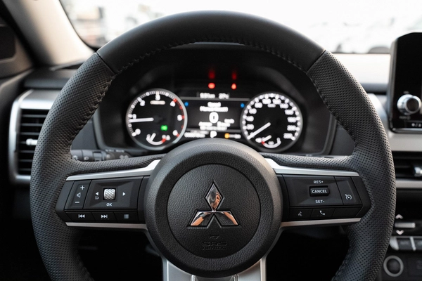 Mitsubishi L200 Sportero