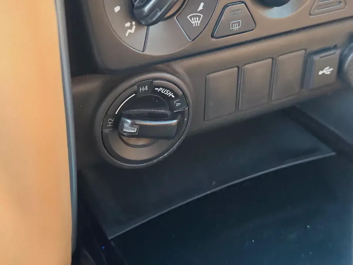 Toyota Fortuner EXR 2024 GCC Specs-14-14