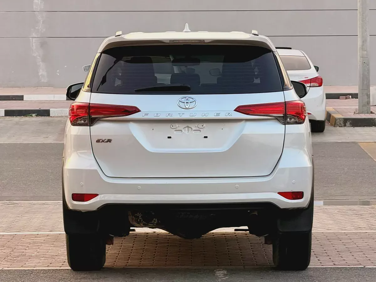 Toyota Fortuner EXR 2024 GCC Specs-5-5