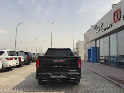 GMC SIERRA PICK UP DOUBLE CABIN 2022 DENALI  GCC Under Warranty-7