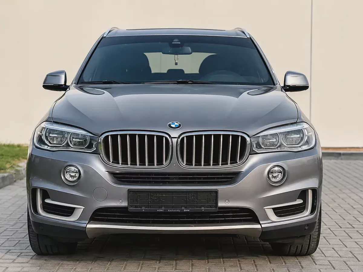 AED 1,338 P.M | BMW X5 xDrive35i Exclusive 2018 | GCC Specs | 3.0L V6-11-11