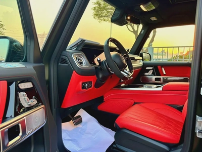 MERCEDES G63 MODEL 2027 AMG-12