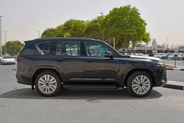 Lexus LX600 LX 600 VIP