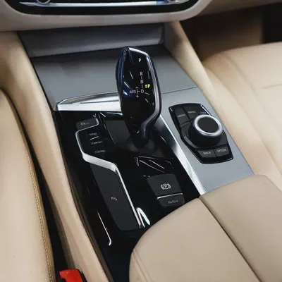 AED 1,436 pm • 0% Downpayment • BMW 520i • 1 Year Warranty-10