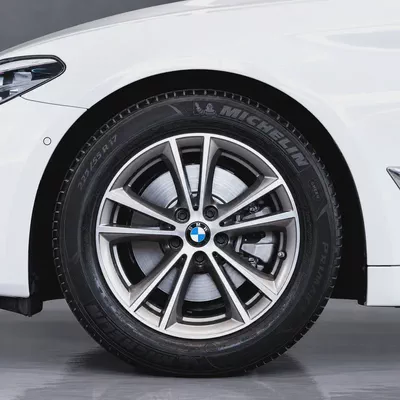 AED 1,436 pm • 0% Downpayment • BMW 520i • 1 Year Warranty-5