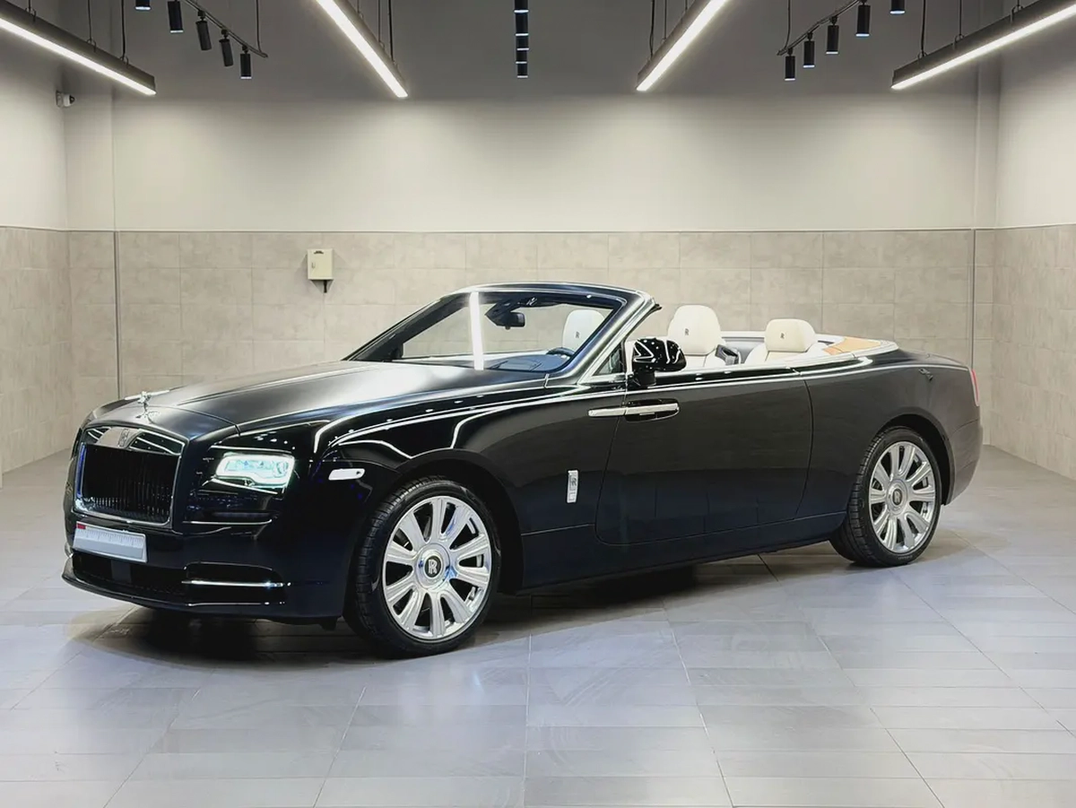 Rolls-Royce Dawn 2017 - Pristine Condition - Korean Specsورز رايز داون موديل 2017 وارد كوريا صبغ وكا-2-2