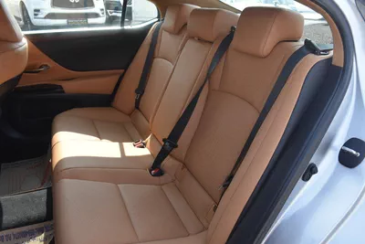 LEXUS ES350 PREMIUM 2023 | GOLD-6
