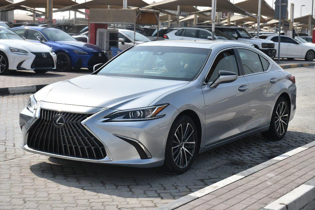 LEXUS ES350 PREMIUM 2023 | GOLD