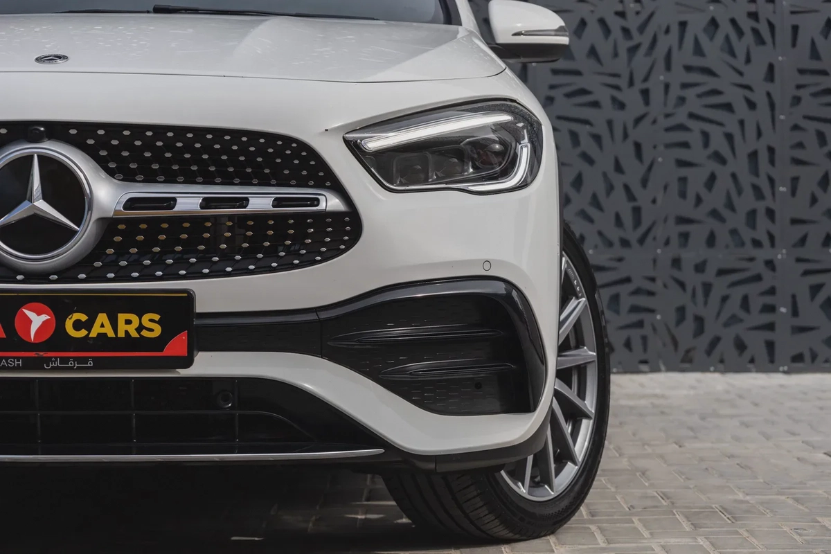 Mercedes-Benz GLA 200 2022-11-11