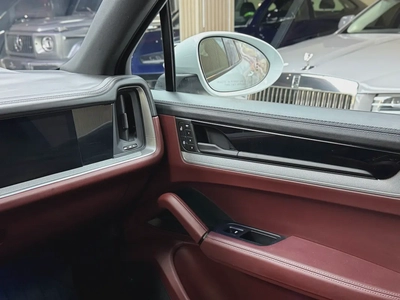 2024 Porsche Cayenne - American Specs - Brand New-9