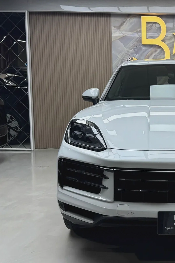 2024 Porsche Cayenne - American Specs - Brand New
